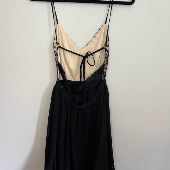 Formal Mini Dress - Black & Cream - Lace, backless - Honey Brand - Picture 3 of 4